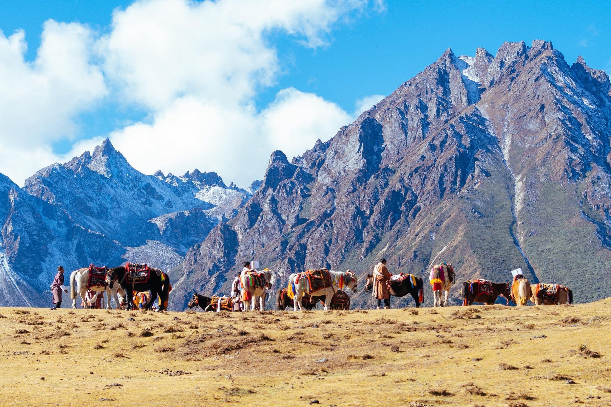 Dramatic red rock mountains of Bhutan